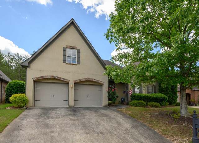 Property at 221 Kenniston Dl, Pelham, AL 35124, 3 beds, 2 baths