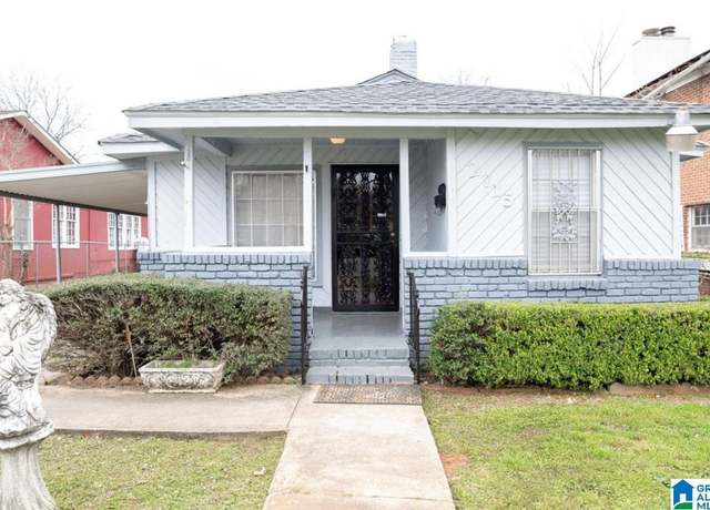 Property at 2725 Parklawn Ave SW, Birmingham, AL 35211, 3 beds, 1 bath