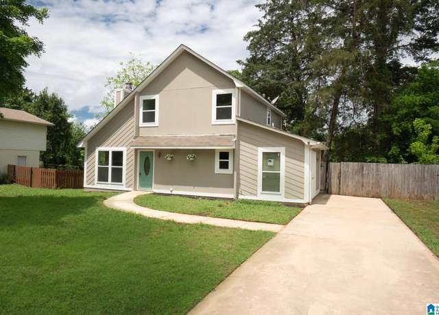 Property at 8520 Rockhampton St, Leeds, AL 35094, 3 beds, 2 baths