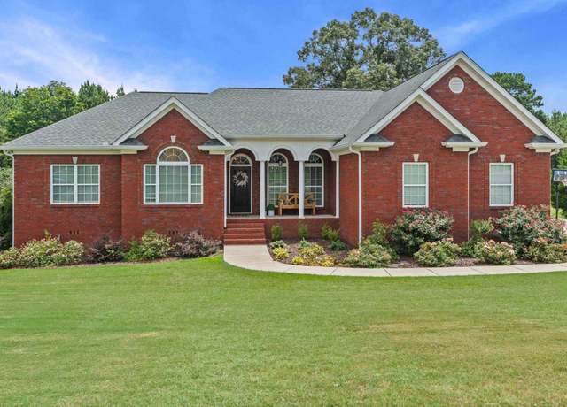 Property at 241 Frank St, Thorsby, AL 35171, 3 beds, 2.5 baths