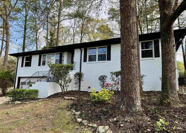 Property at 953 Ridgewood Cir, Birmingham, AL 35235, 4 beds, 3 baths