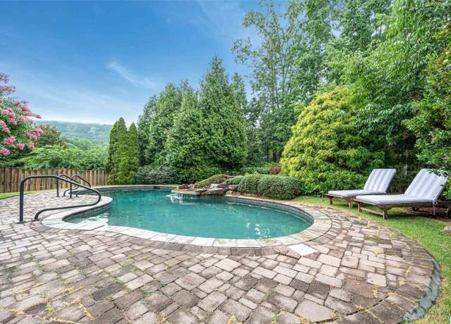 Property at 1013 Dunnavant Pl, Birmingham, AL 35242, 4 beds, 3 baths