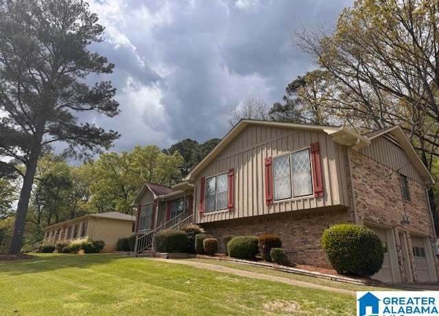 Property at 3021 Alan Shepard Dr, Hueytown, AL 35023, 3 beds, 2 baths