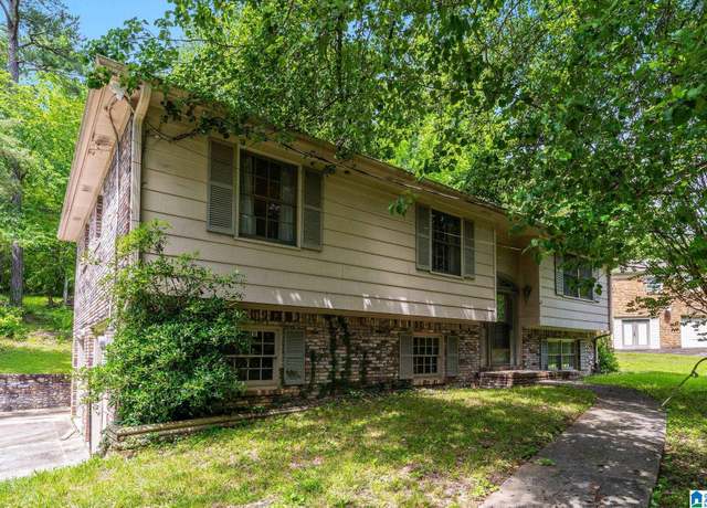 Property at 2140 Rocky Ridge Ranch Rd, Hoover, AL 35216, 4 beds, 3 baths