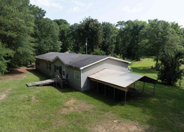 Property at 936 Lake Whitland Dr, Talladega, AL 35160, 3 beds, 3 baths