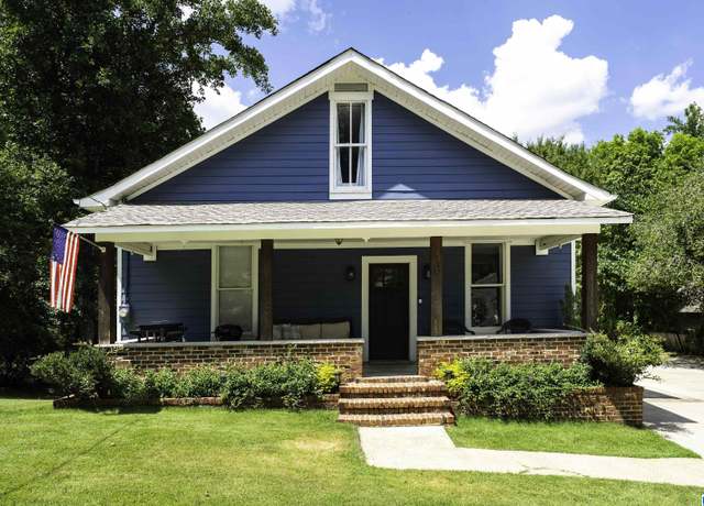 Property at 130 1st Ave W, Helena, AL 35080, 4 beds, 2.5 baths