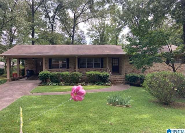 Property at 1853 Wisterwood Dr, Hoover, AL 35216, 3 beds, 2 baths