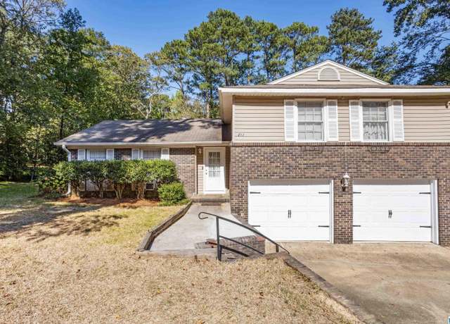 Property at 212 Laurel Dr, Gardendale, AL 35071, 4 beds, 2 baths