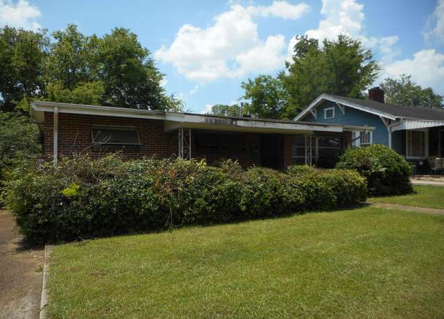 Property at 1617 51st St, Birmingham, AL 35208, 3 beds, 1.5 baths
