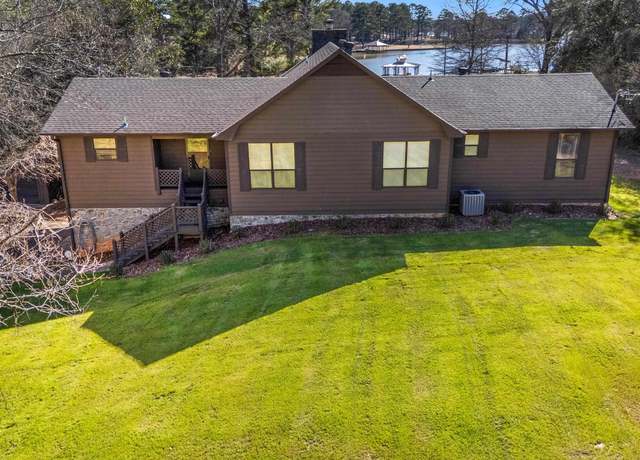 Property at 7104 Skyline Dr, Pell City, AL 35128, 4 beds, 3 baths