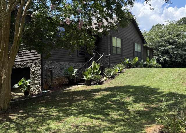 Property at 7104 Skyline Dr, Pell City, AL 35128, 4 beds, 3 baths