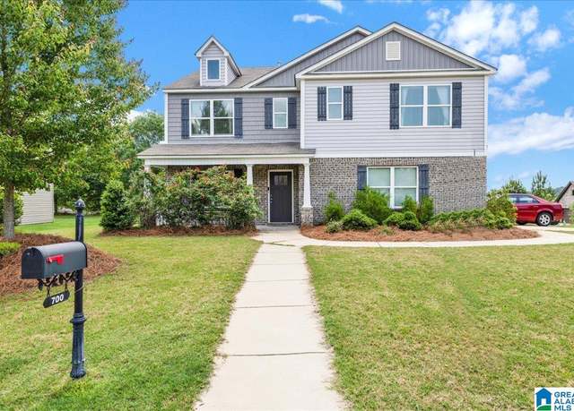 Property at 700 Mallet Way, Chelsea, AL 35043, 5 beds, 3 baths