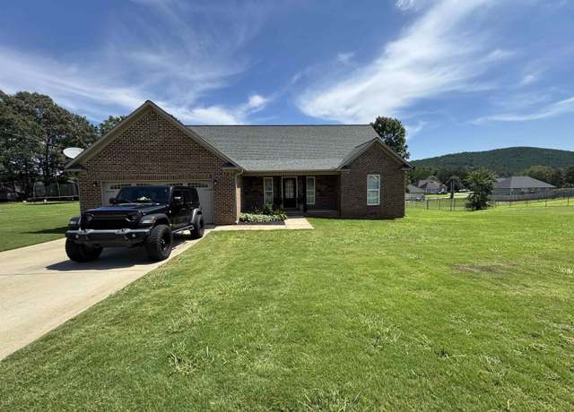 Property at 86 Sunset Alice Ln, Anniston, AL 36207, 3 beds, 4.5 baths