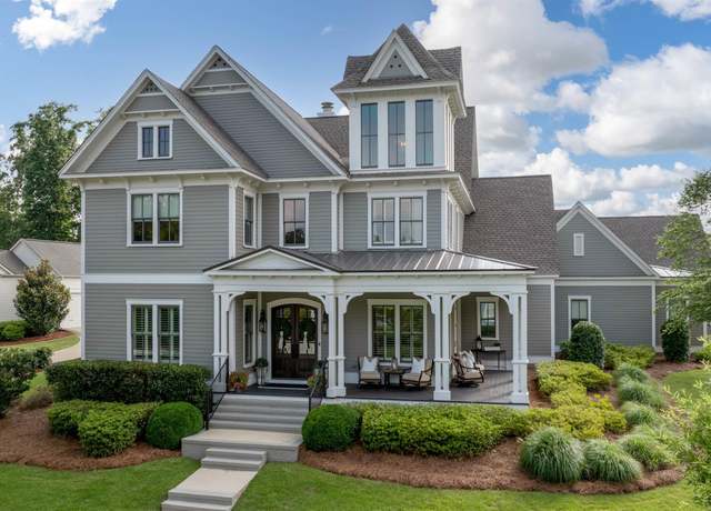 Property at 427 Renaissance Dr, Hoover, AL 35226, 5 beds, 4 baths
