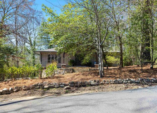Property at 4224 Old Brook Trl, Mountain Brook, AL 35243, 4 beds, 3.5 baths