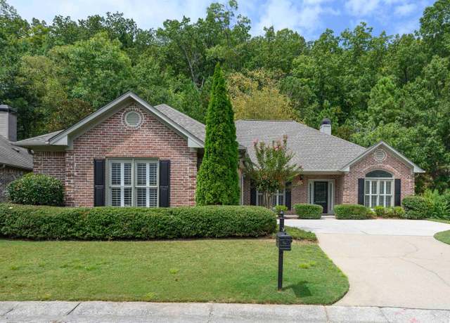 Property at 609 Lake Cir, Birmingham, AL 35242, 3 beds, 2 baths