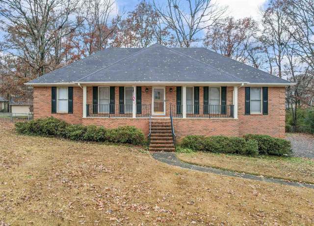 Property at 1331 7th St, Pleasant Grove, AL 35127, 4 beds, 3 baths