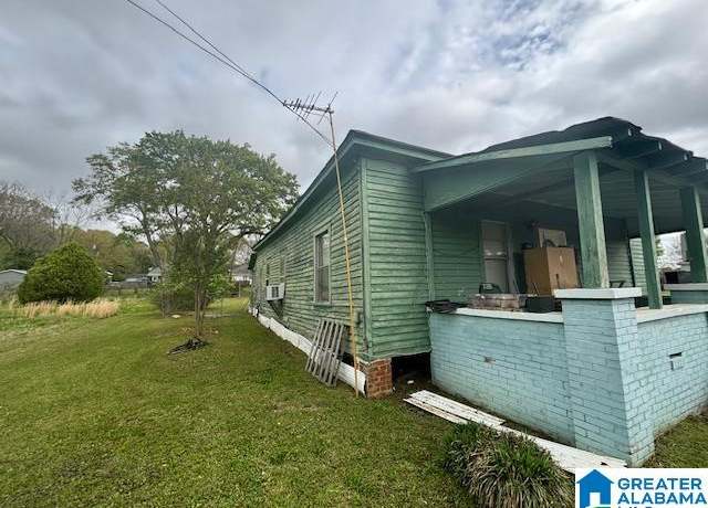 Property at 2809 5th Ave N, Pell City, AL 35125, 3 beds, 1 bath