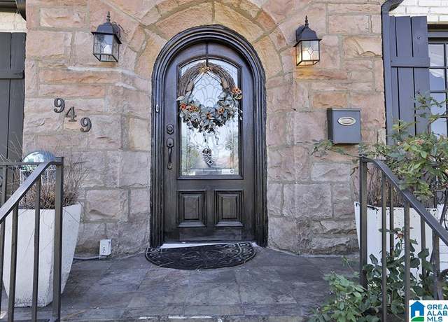 Property at 949 44th St, Birmingham, AL 35208, 3 beds, 2.5 baths