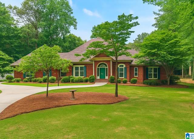 Property at 135 Weatherly Way, Pelham, AL 35124, 5 beds, 3.5 baths
