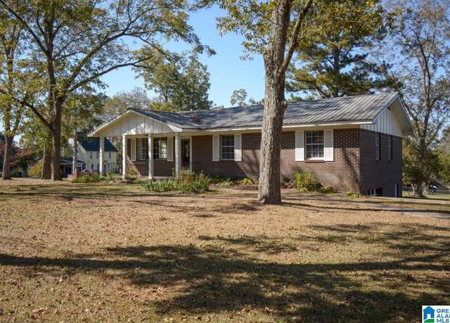 Property at 485 Peterson Ave, Thorsby, AL 35171, 3 beds, 2 baths