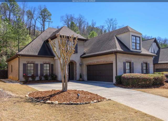 Property at 4067 Highland Ridge Rd, Hoover, AL 35242, 3 beds, 2.5 baths