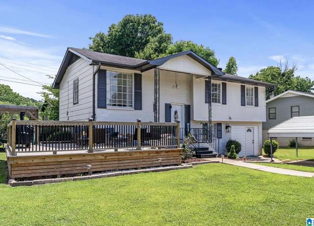 Property at 730 28th Ter S, Bessemer, AL 35020, 4 beds, 3 baths