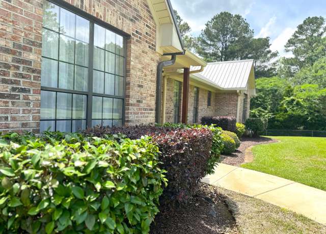 Property at 3455 Self Creek Rd, Warrior, AL 35180, 4 beds, 3 baths