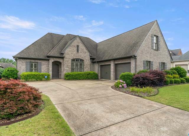 Property at 1343 Chapel St, Hoover, AL 35226, 4 beds, 3.5 baths