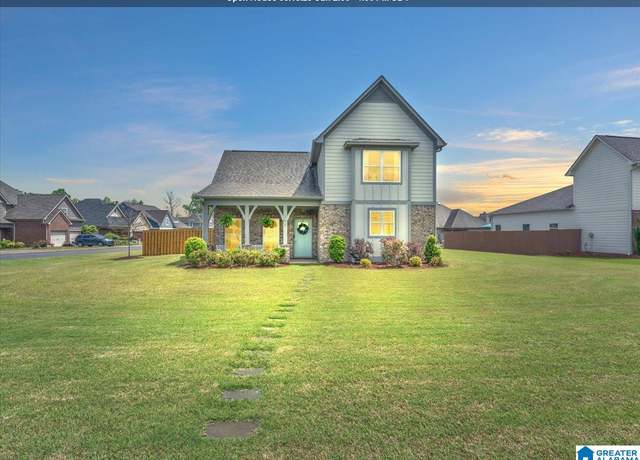 Property at 305 Shelby Farms Ln, Alabaster, AL 35007, 3 beds, 2.5 baths