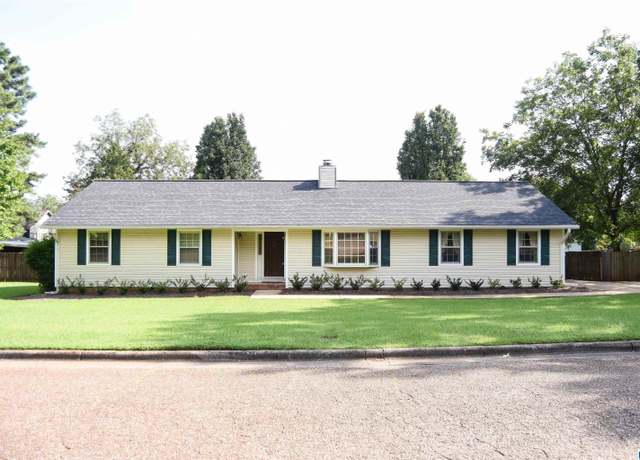 Property at 3910 Dundee St, Anniston, AL 36207, 3 beds, 2 baths