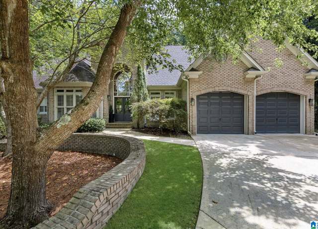 Property at 1080 Hermitage Cir, Birmingham, AL 35242, 4 beds, 3 baths