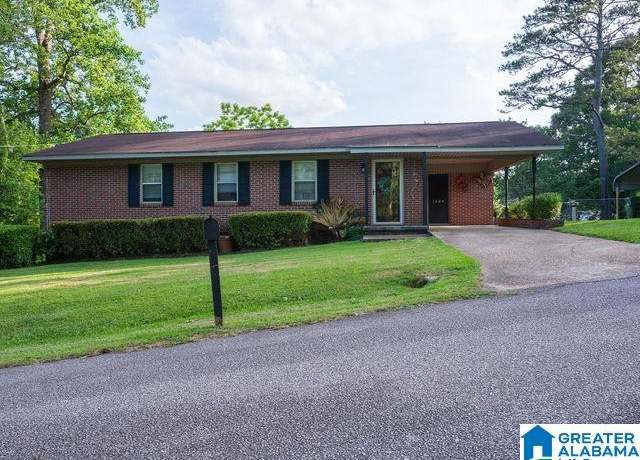 Property at 1064 Foster Cir, Valley, AL 36854, 3 beds, 1 bath