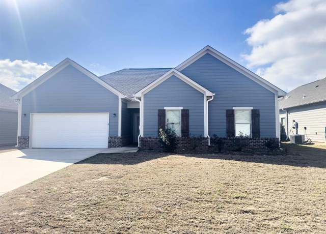 Property at 90 Avalon Way, Clanton, AL 35045, 4 beds, 2 baths