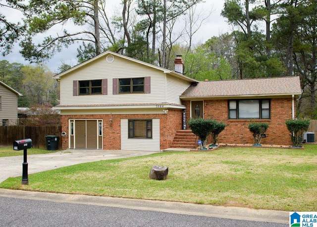 Property at 1044 Sharp Dr, Birmingham, AL 35235, 4 beds, 2.5 baths