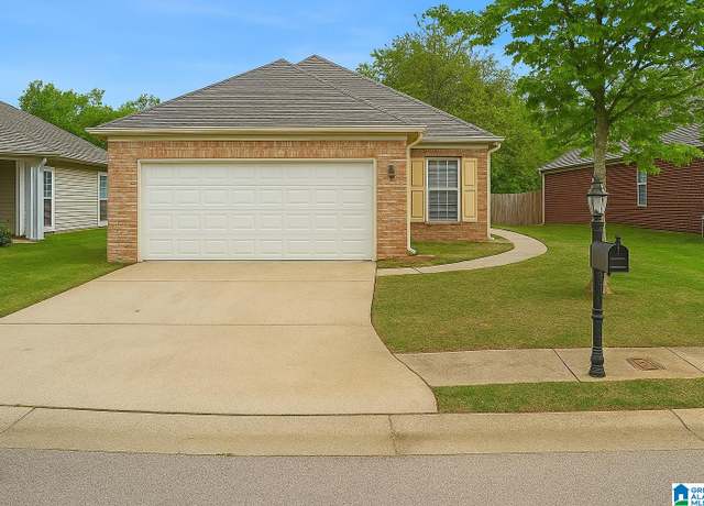 Property at 4861 Longmeadow Dr, Bessemer, AL 35111, 3 beds, 2 baths