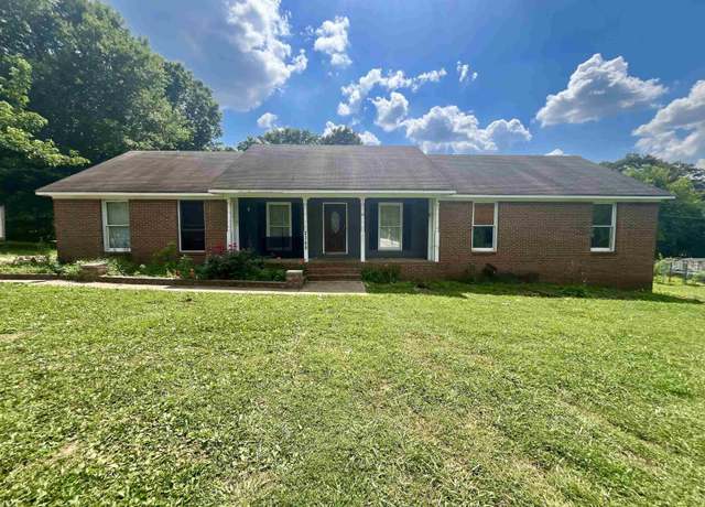 Property at 2368 Jordan Rd, Huntsville, AL 35811, 3 beds, 2 baths