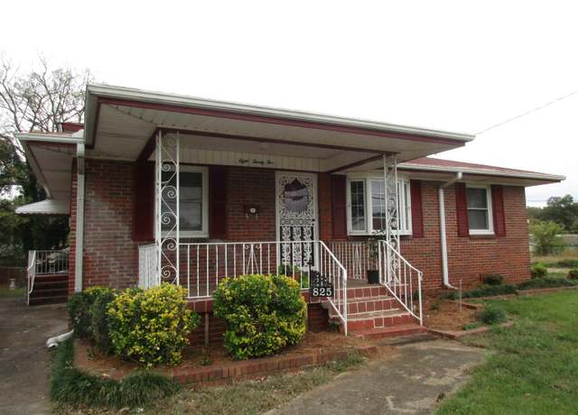 Property at 825 Goldwire St SW, Birmingham, AL 35211, 3 beds, 2.5 baths