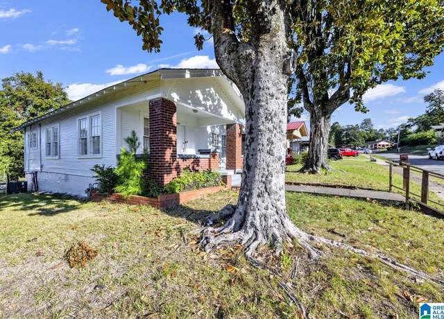 Property at 6021 Court F, Fairfield, AL 35064, 2 beds, 1 bath