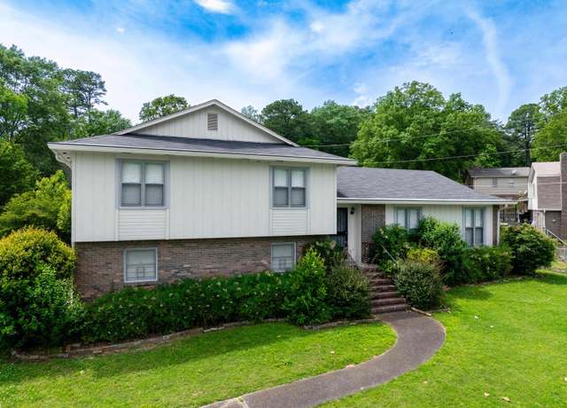 Property at 714 Cecil Ct, Hoover, AL 35226, 3 beds, 2.5 baths