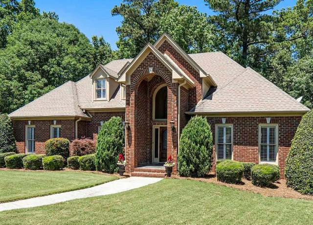 Property at 545 Oakline Dr, Hoover, AL 35226, 5 beds, 4.5 baths