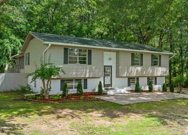 Property at 500 Crosscreek Trl, Pelham, AL 35124, 4 beds, 2 baths