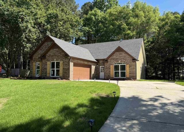 Property at 301 Shelby Forest Dr, Chelsea, AL 35043, 3 beds, 2 baths