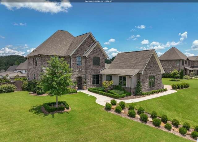 Property at 887 Vestlake Ridge Dr, Vestavia Hills, AL 35242, 4 beds, 3 baths
