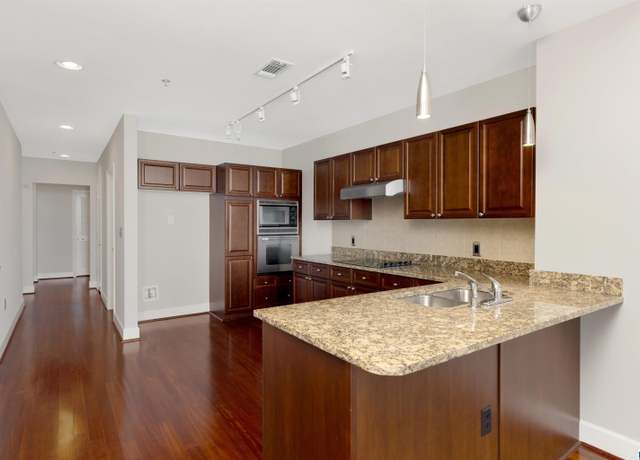 Property at 2024 2nd Ave N #1703, Birmingham, AL 35203, 2 beds, 2 baths