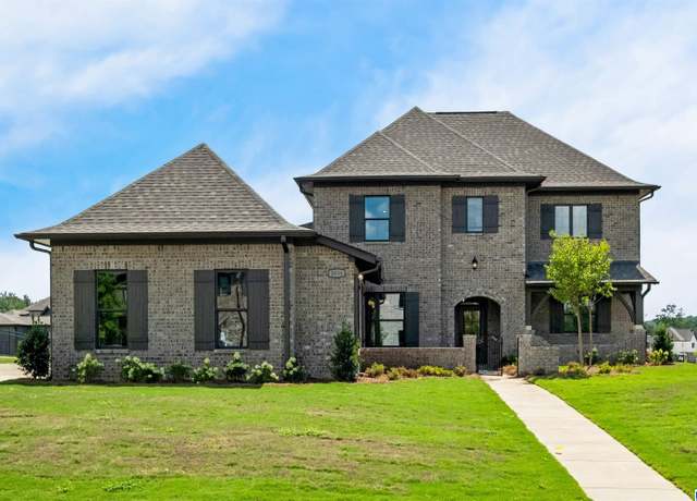 Property at 3036 Blackridge South Blvd, Hoover, AL 35244, 4 beds, 3 baths