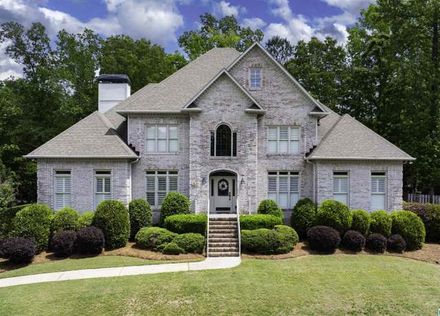 Property at 8117 Castlehill Rd, Hoover, AL 35242, 5 beds, 4.5 baths