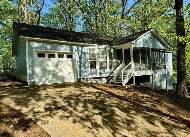Property at 1312 Winola Ln, Birmingham, AL 35235, 3 beds, 2 baths