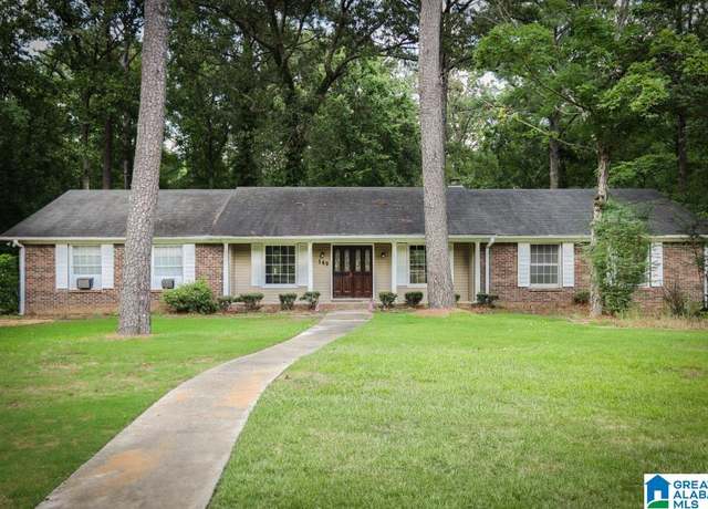 Property at 149 Mission Dr, Alabaster, AL 35007, 4 beds, 3.5 baths