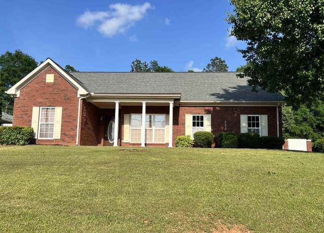 Property at 6205 Shannon Brook Ln, Oxford, AL 36203, 4 beds, 2 baths